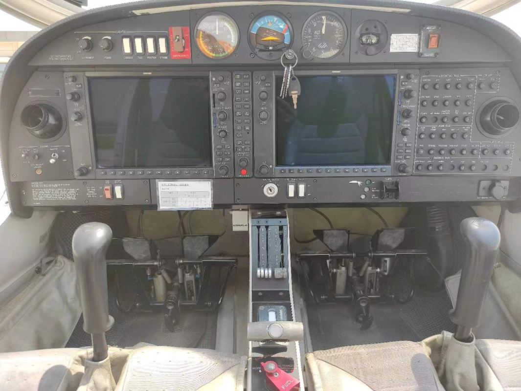 Used diamond aircrafts in stock for sale：Diomand DA40D