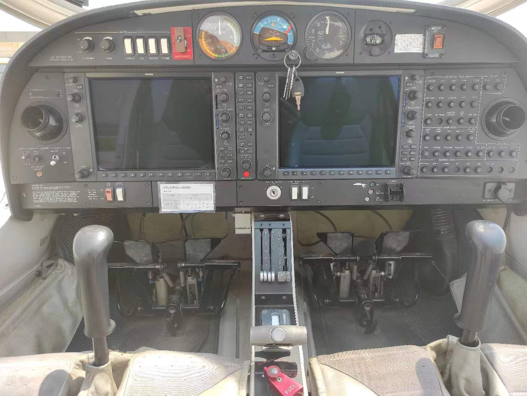 Used diamond aircrafts in stock for sale：Diomand DA40D